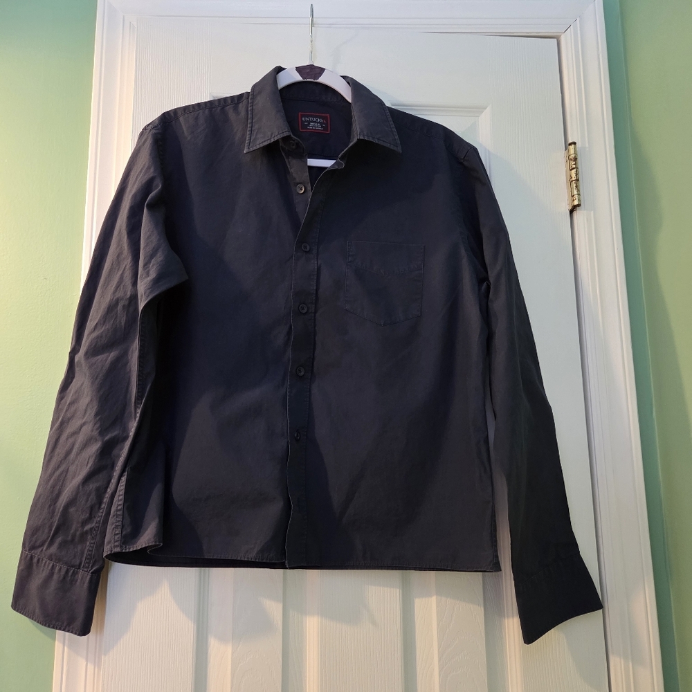 Untuckit Long Sleeve Button Down Shirt, Size Medium, Navy Blue